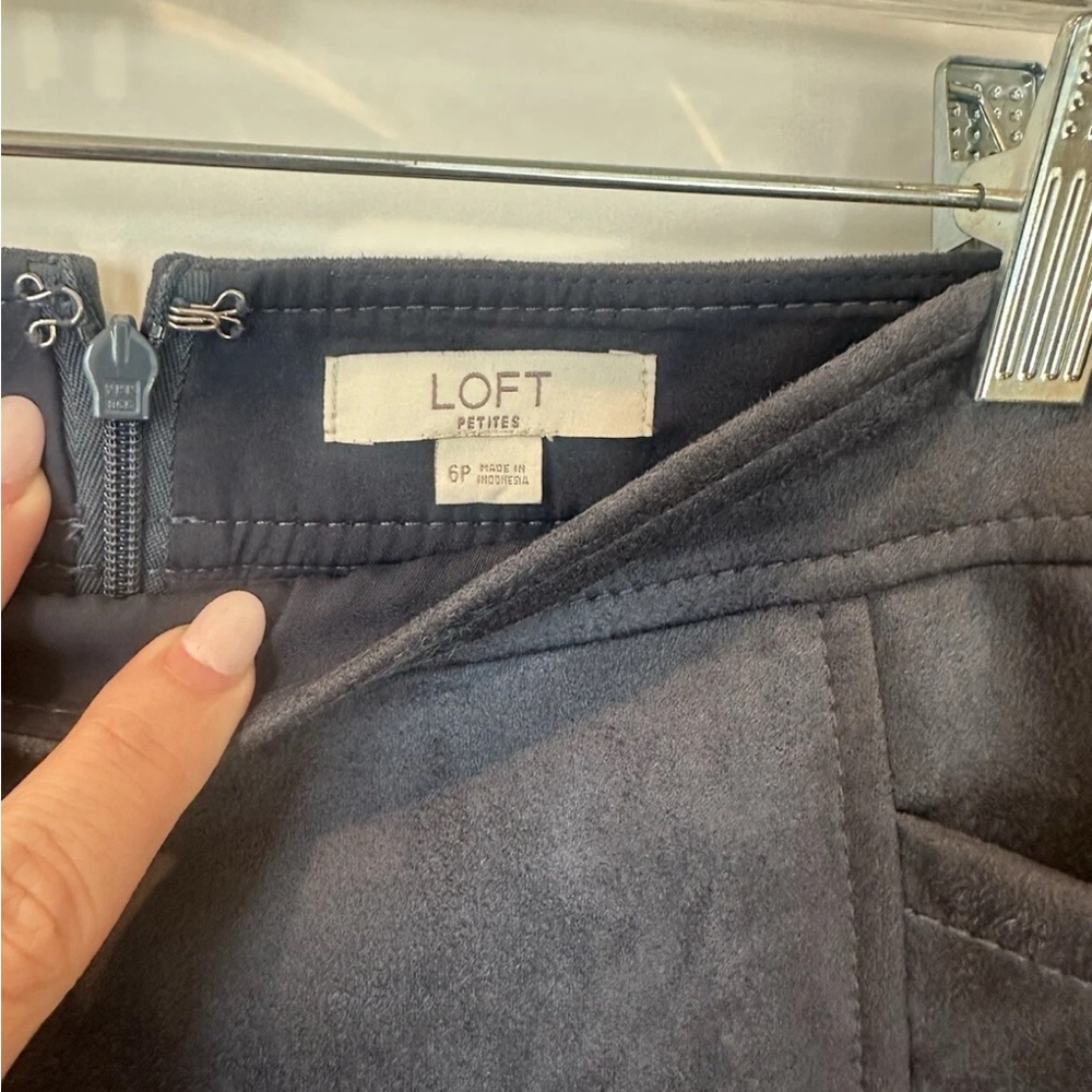 LOFT Blue Suede Pencil Skirt Sz 6P - Picture 6 of 7